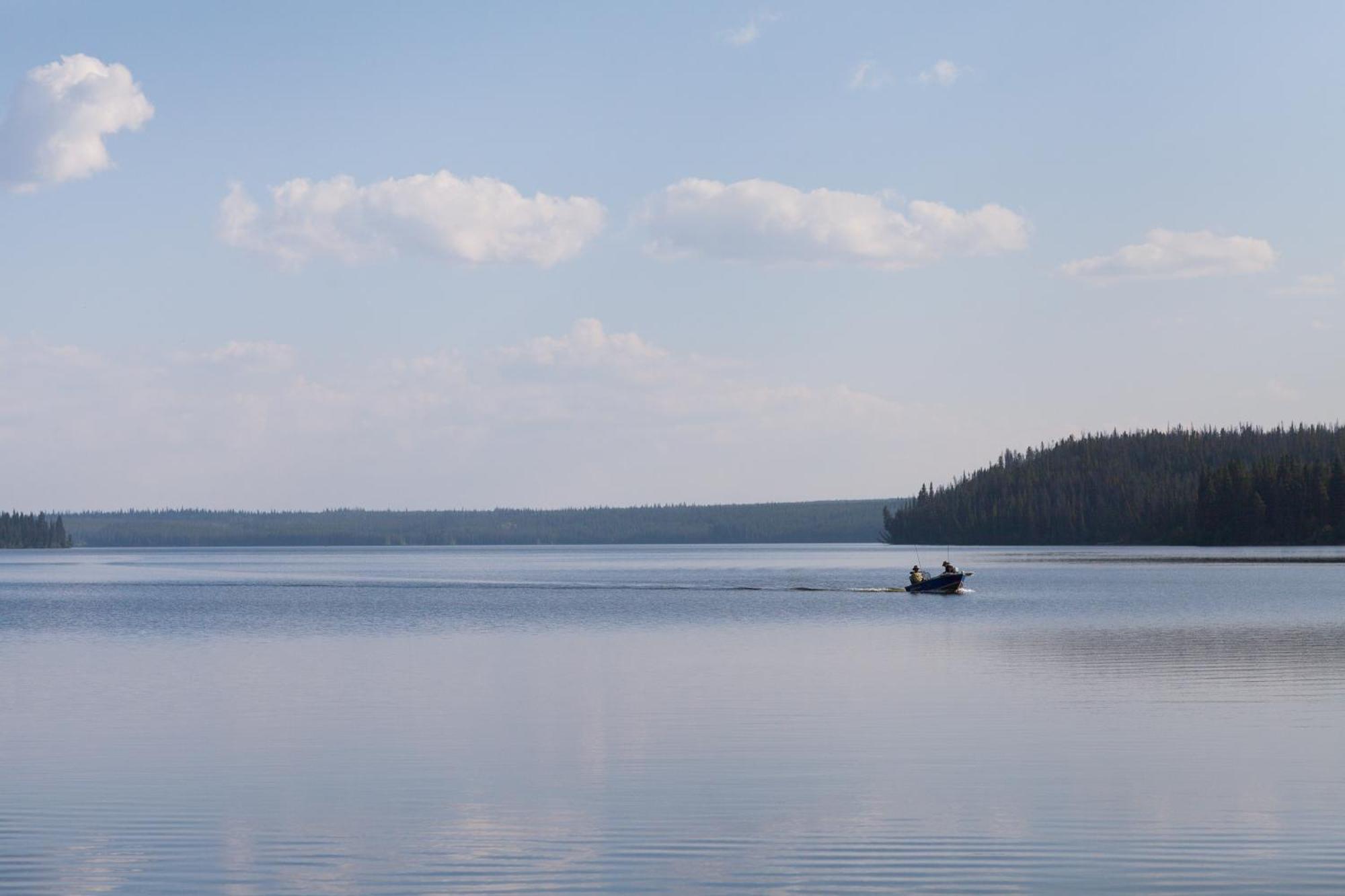 Red Cariboo Resort Anahim Lake Exterior foto